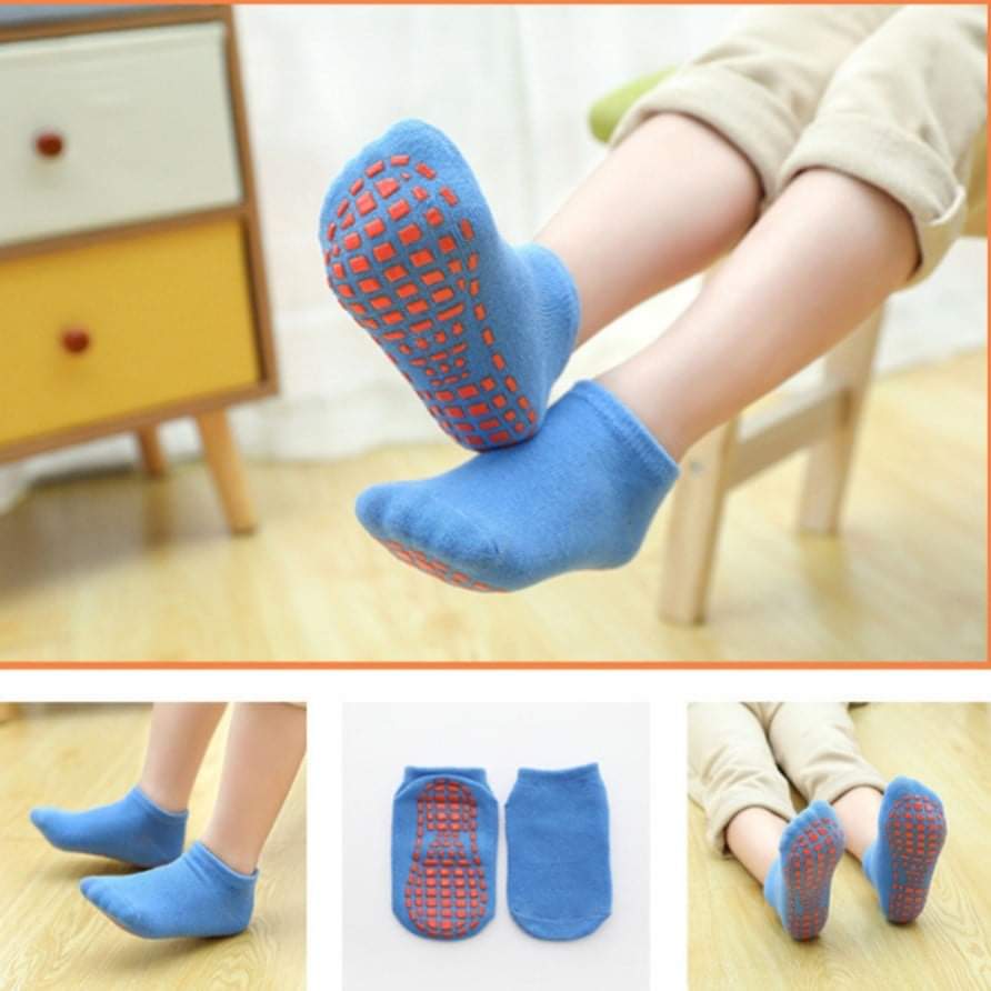 Antislip Socks - Mom's E-shop BD